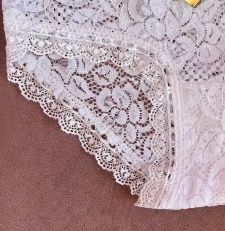 شورت توری زنانه طرح رز برند دیا رز (Bella Rose) - فاق نخ ضد حساسیت - سایز ۲XL