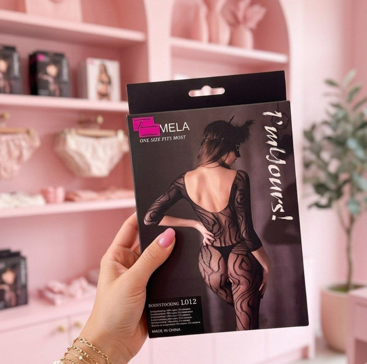 لباس خواب زنانه سرهمی فانتزی بادی استاکینگ مشکی برند Karmela