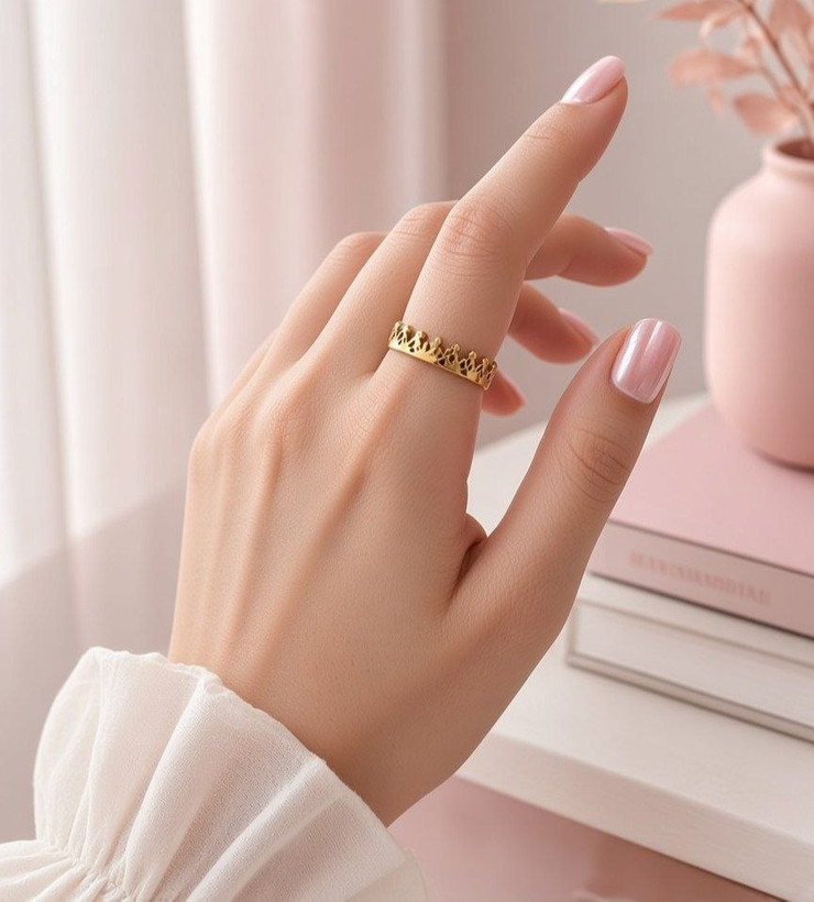 انگشتر استیل طرح تاج طلایی رنگ ثابت فیری سایز مدل پرنسسی ضدحساسیت