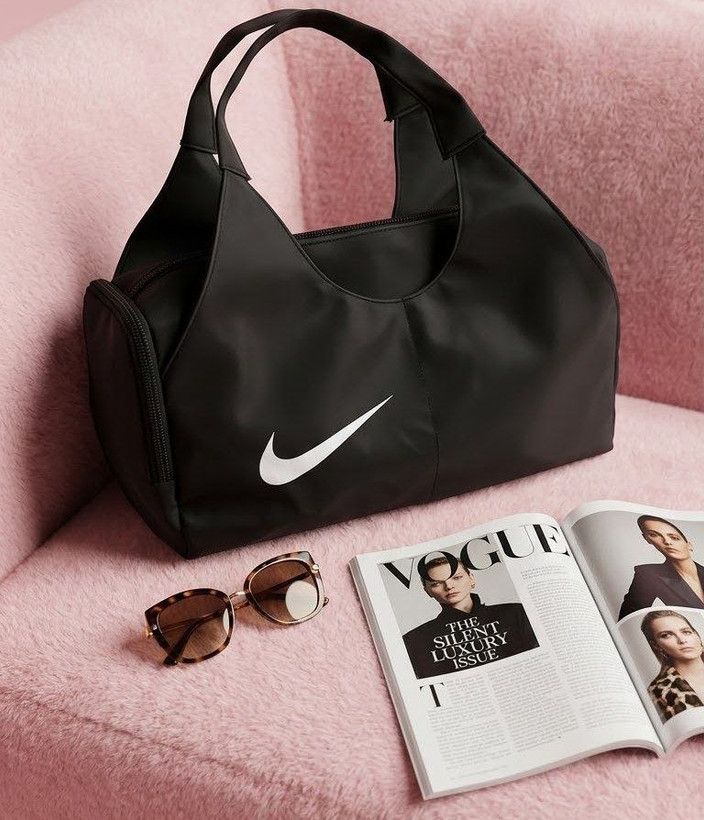 کیف دستی و ورزشی نایک (Nike) مدل شیک زنانه | خرید کیف اسپرت و روزمره با کیفیت عالی